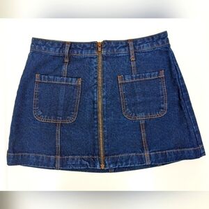 Forever 21 zipped denim mini skirt size 30